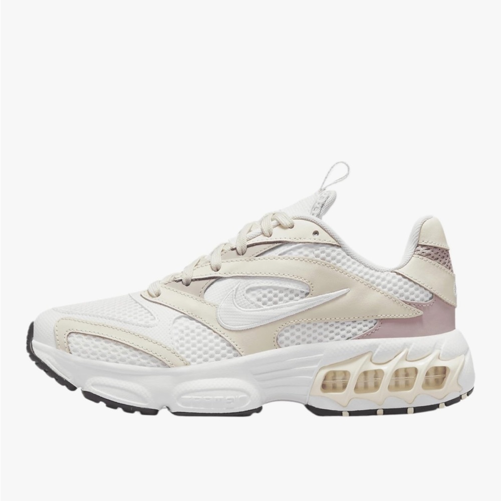Nike Women's Zoom Air Fire Sneaker - SIZE 8 - Picture 2 of 7